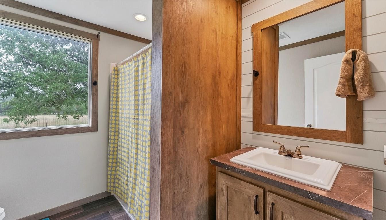 2387 State Highway 304, Gonzales, TX 78629