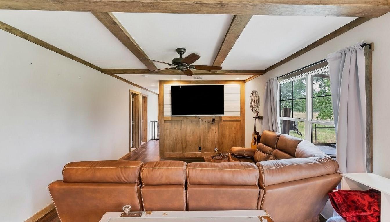 2387 State Highway 304, Gonzales, TX 78629