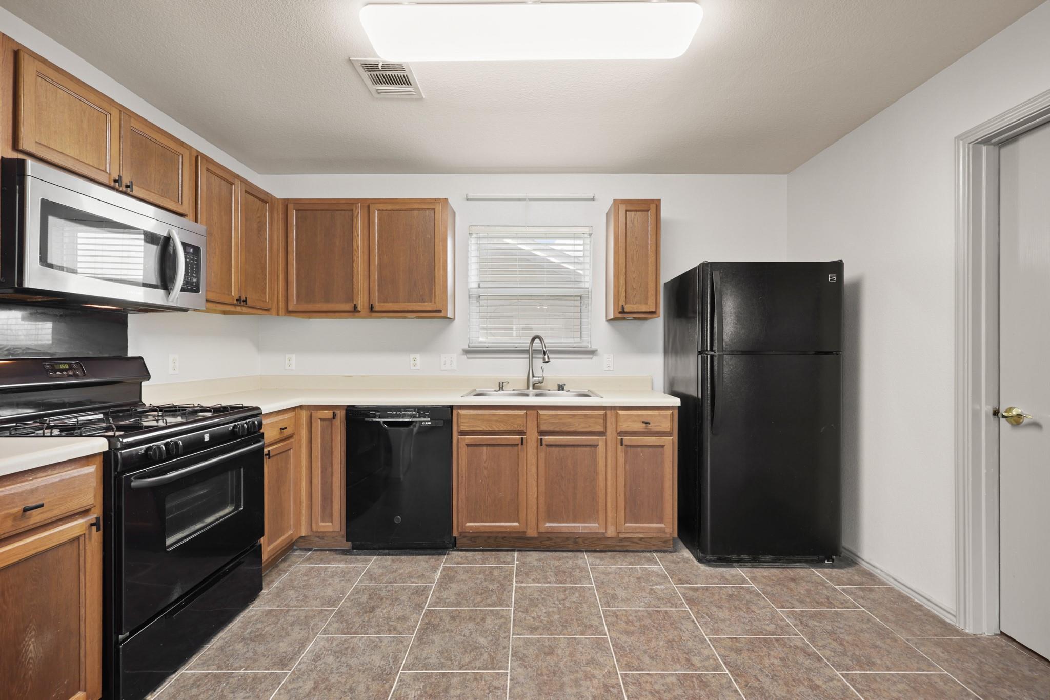 17737 Golden Valley Dr, Manor, TX 78653