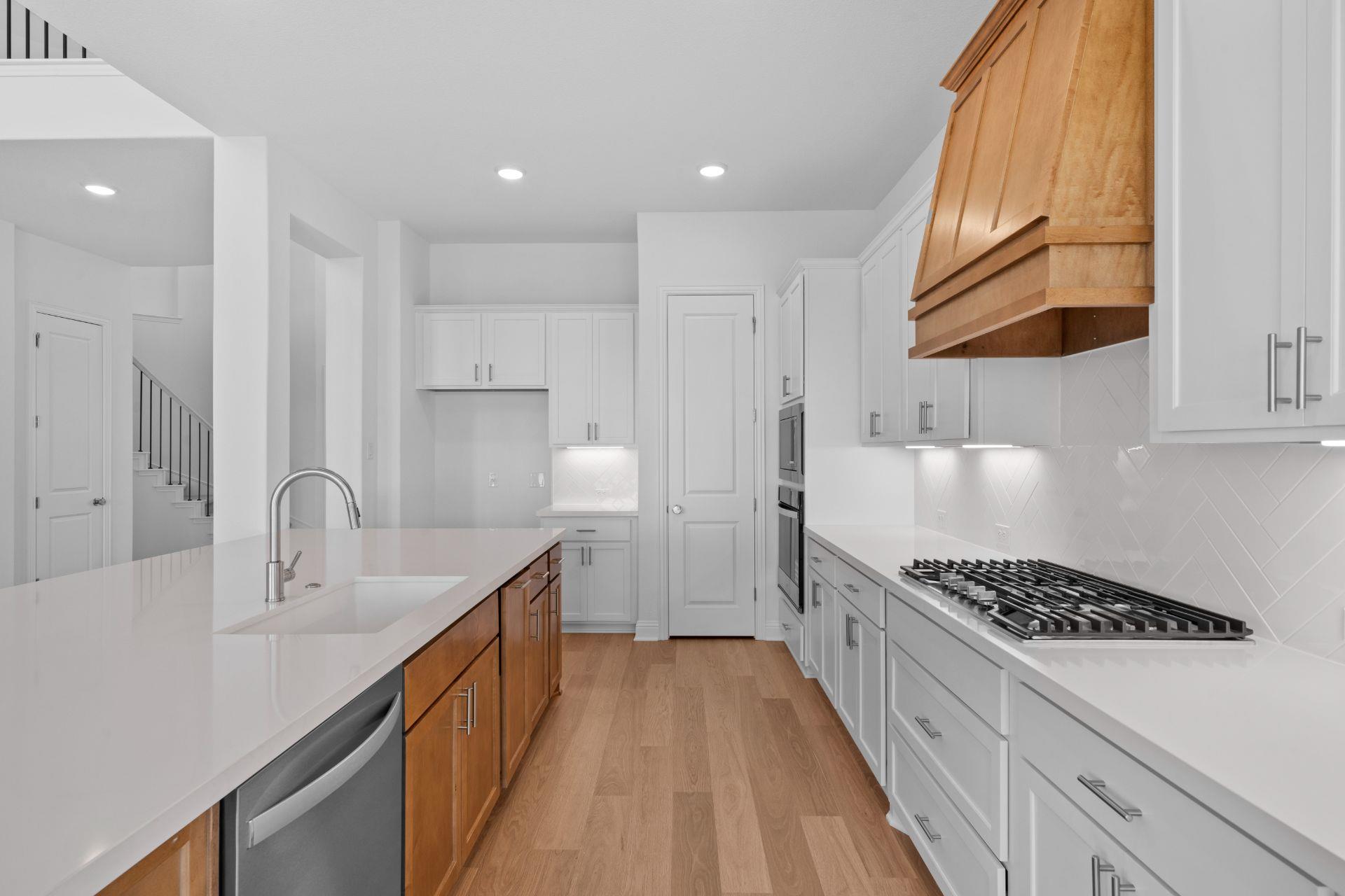 1001 Ellensburg Dr, Georgetown, TX 78633