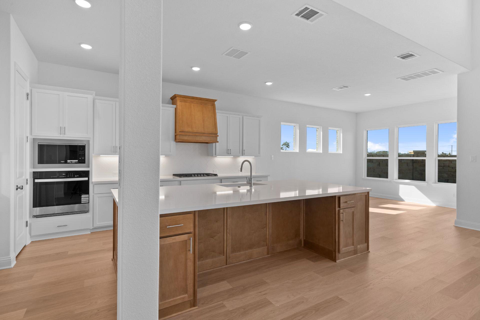 1001 Ellensburg Dr, Georgetown, TX 78633