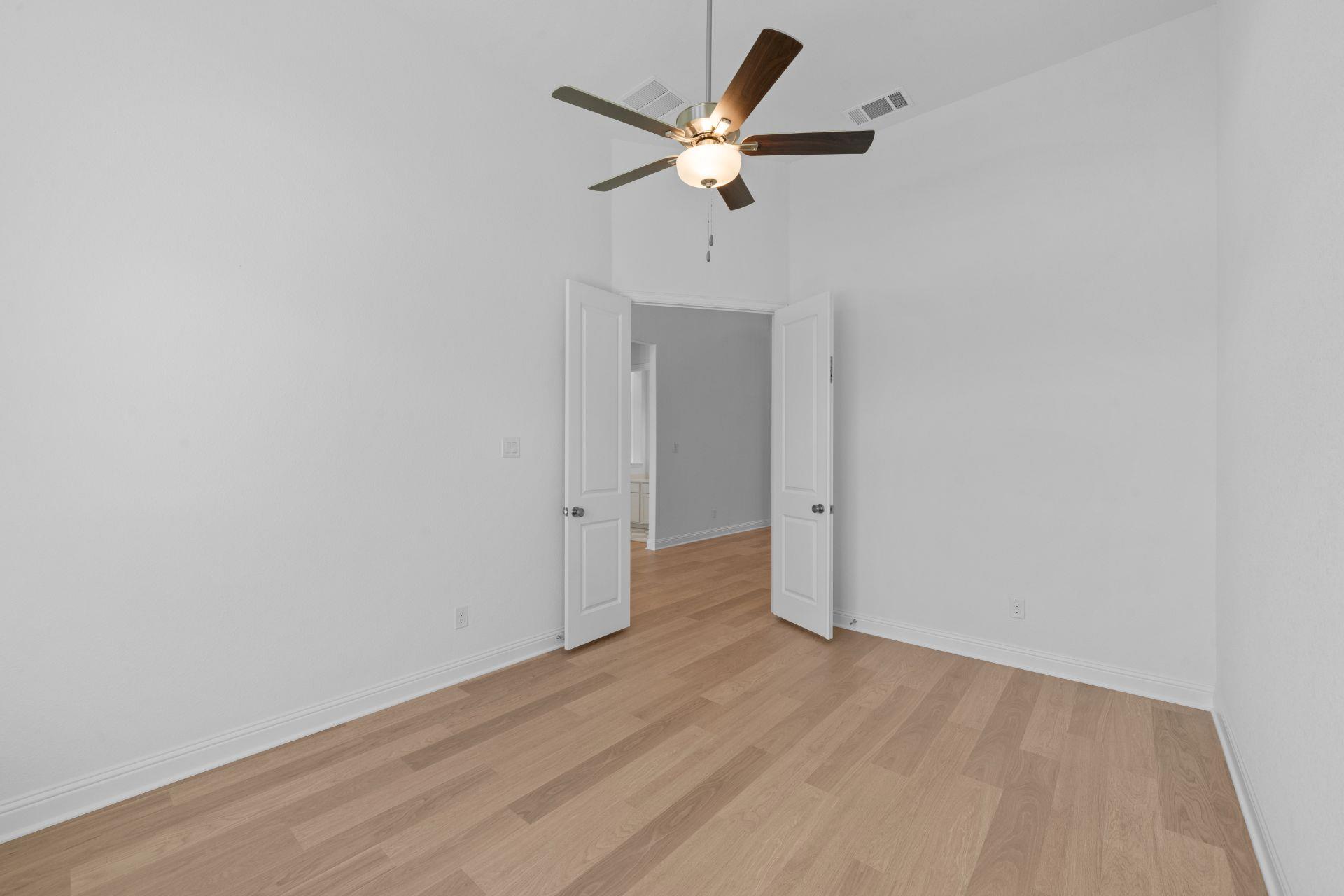 1001 Ellensburg Dr, Georgetown, TX 78633