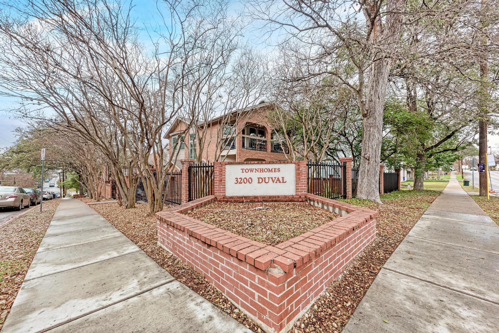3200 DUVAL St # 101, Austin, TX 78705