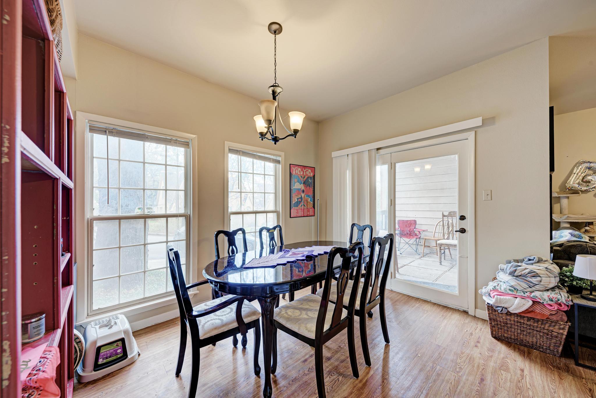 3200 DUVAL St # 101, Austin, TX 78705