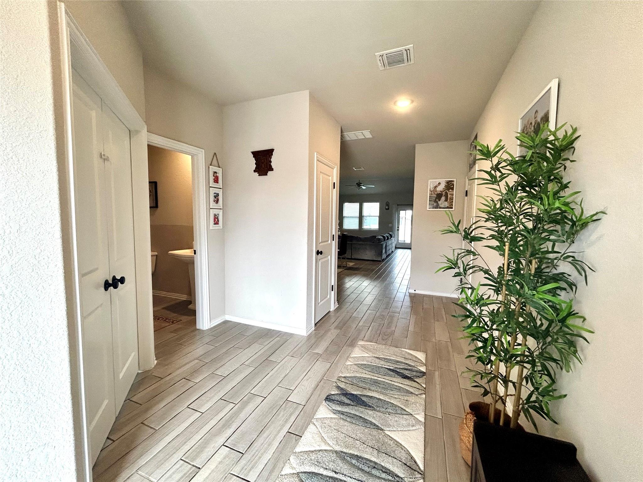 115 Forsythia Trl, Bastrop, TX 78602