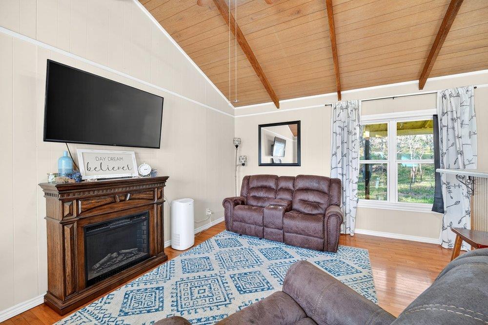 108 Monte Vista Dr, Burnet, TX 78611