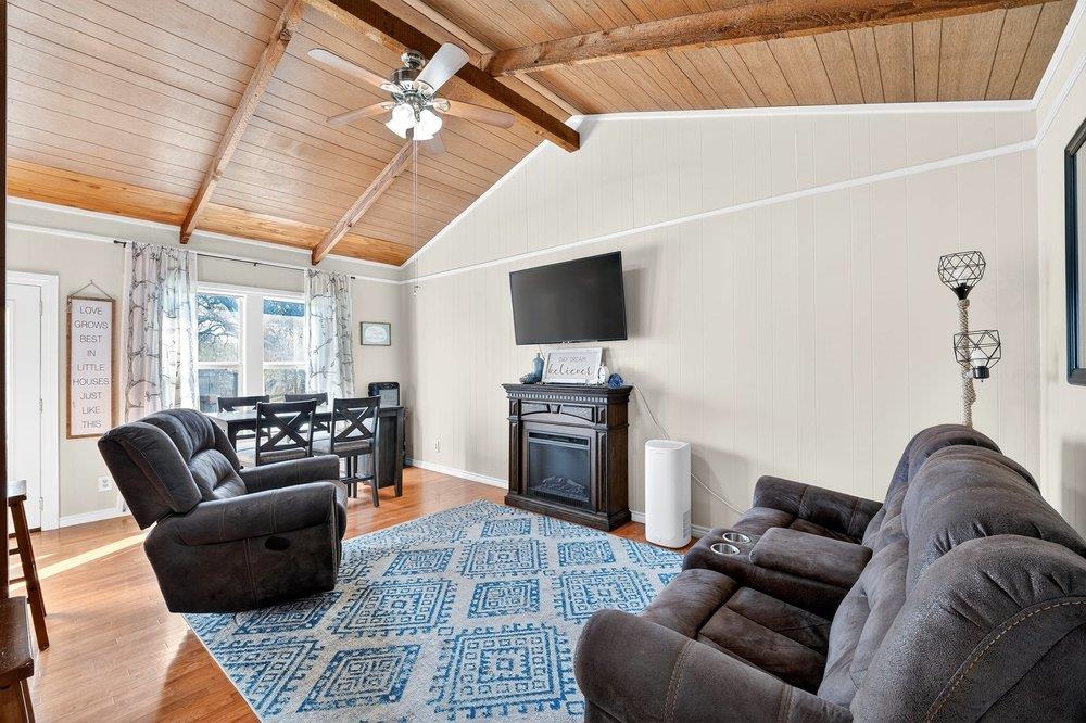 108 Monte Vista Dr, Burnet, TX 78611