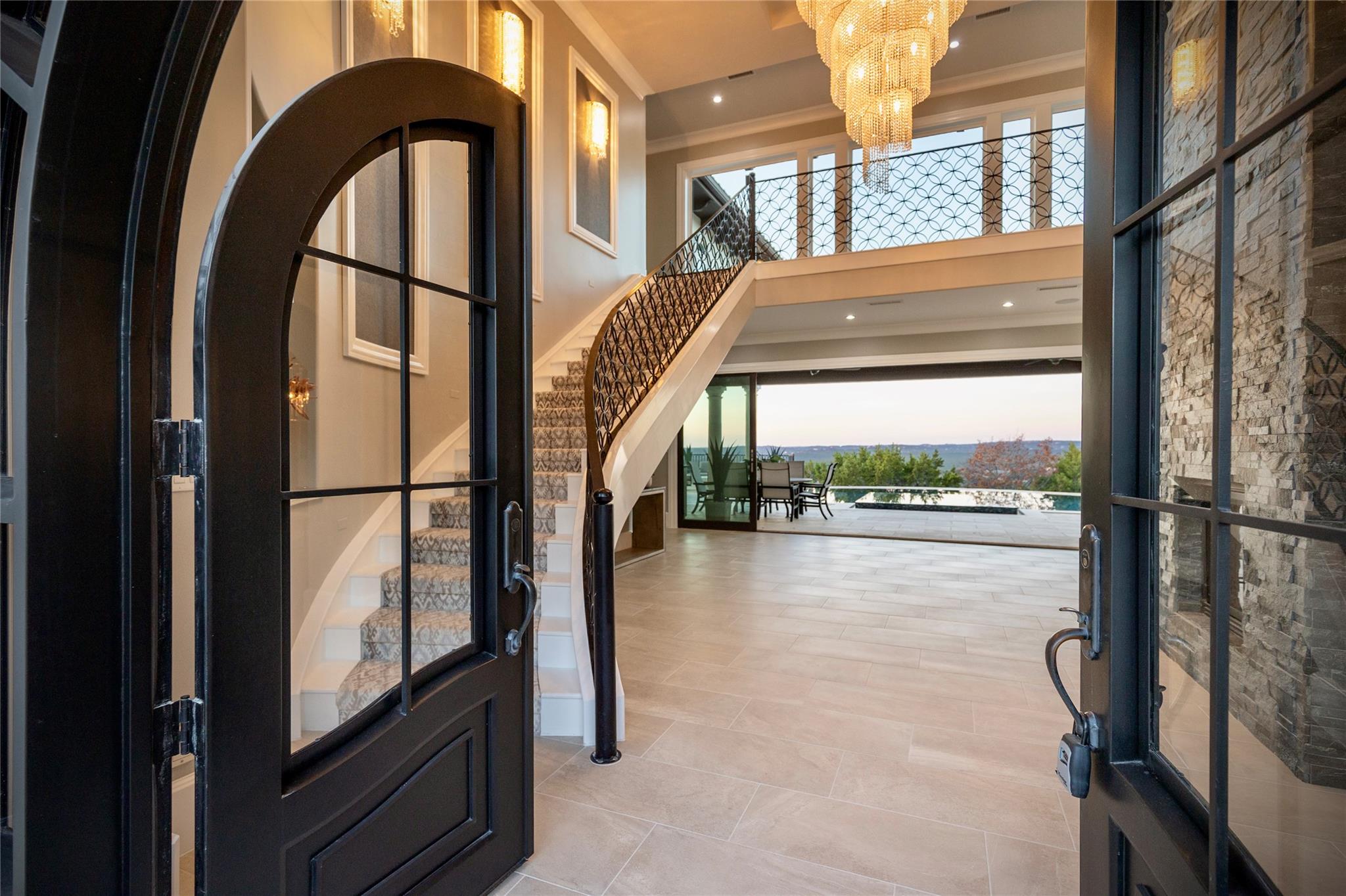 2204 Canonero Dr, Austin, TX 78746