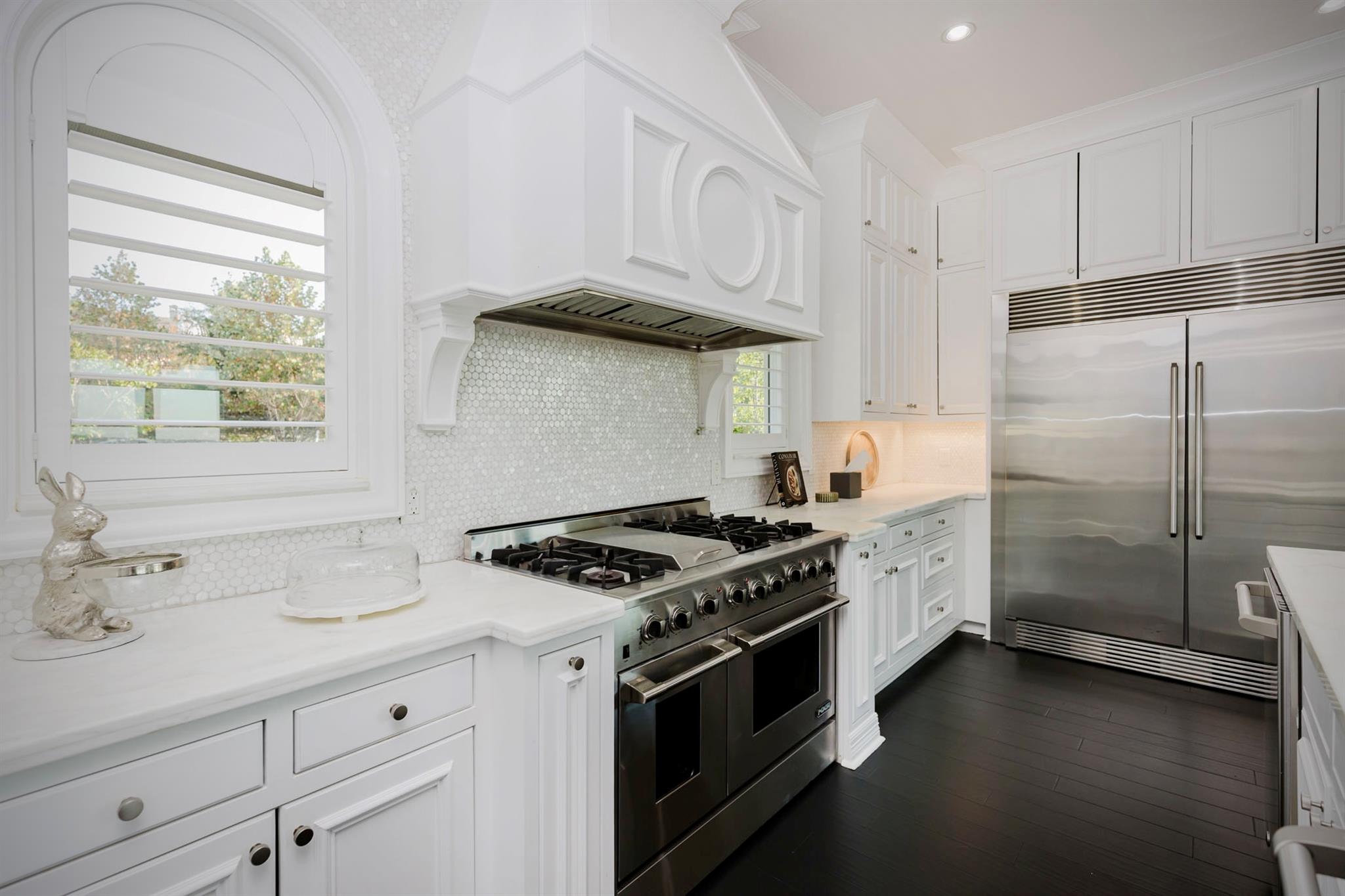 2204 Canonero Dr, Austin, TX 78746