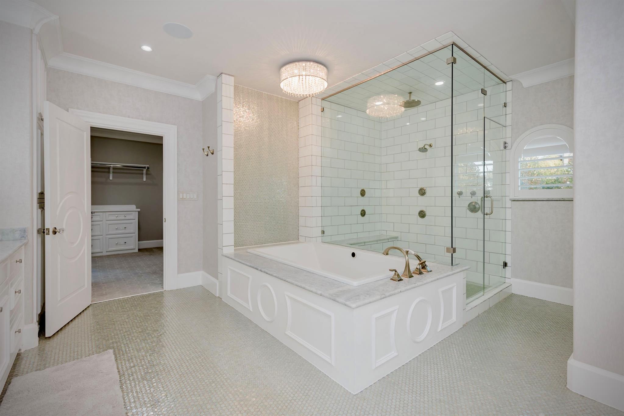 2204 Canonero Dr, Austin, TX 78746