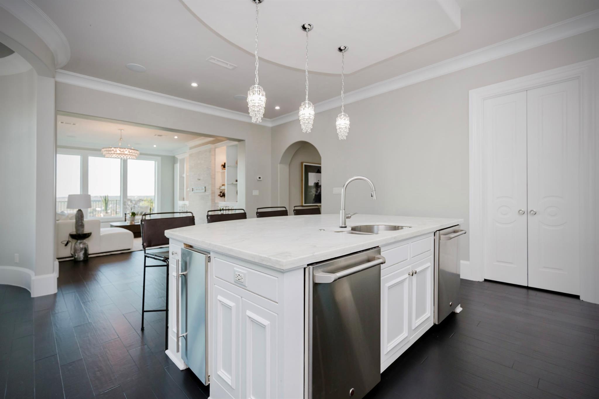 2204 Canonero Dr, Austin, TX 78746