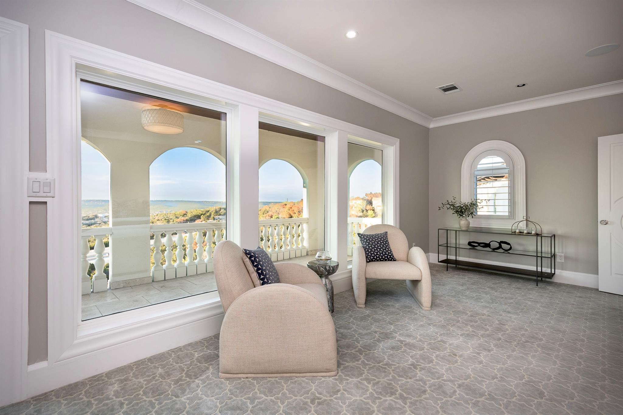 2204 Canonero Dr, Austin, TX 78746