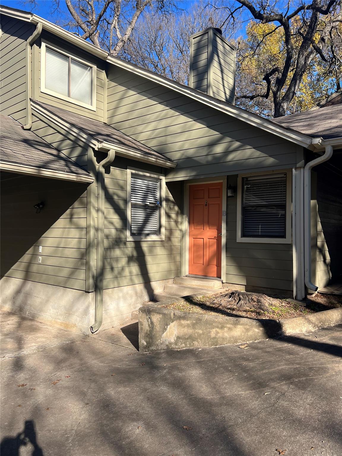 1610 Waterloo Trl # B, Austin, TX 78704