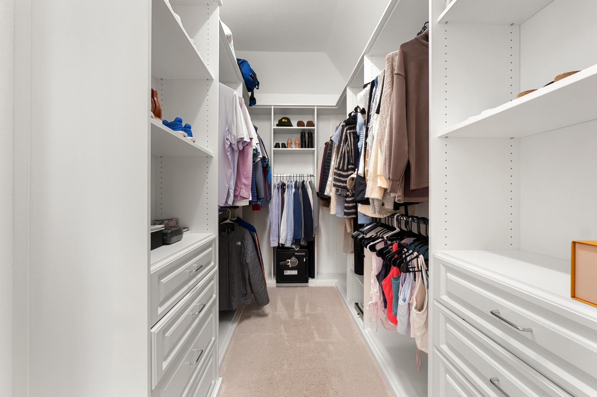 1954 Headwaters Blvd, Dripping Springs, TX 78620