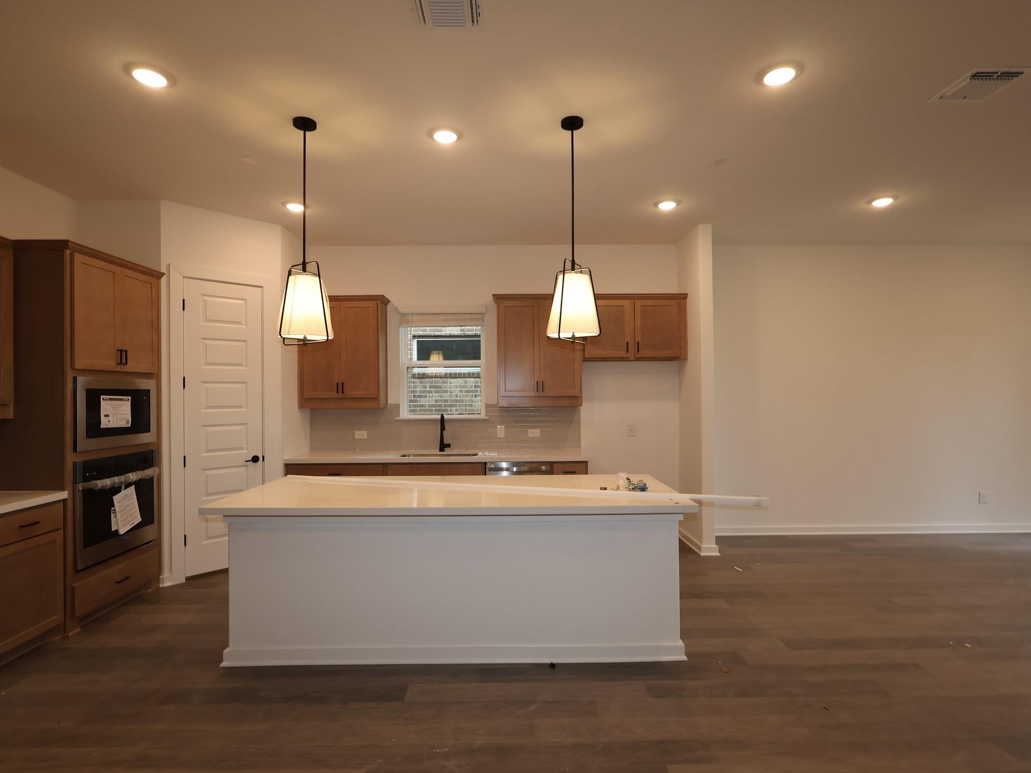 394 Bishop Wood Rd, Dripping Springs, TX 78620