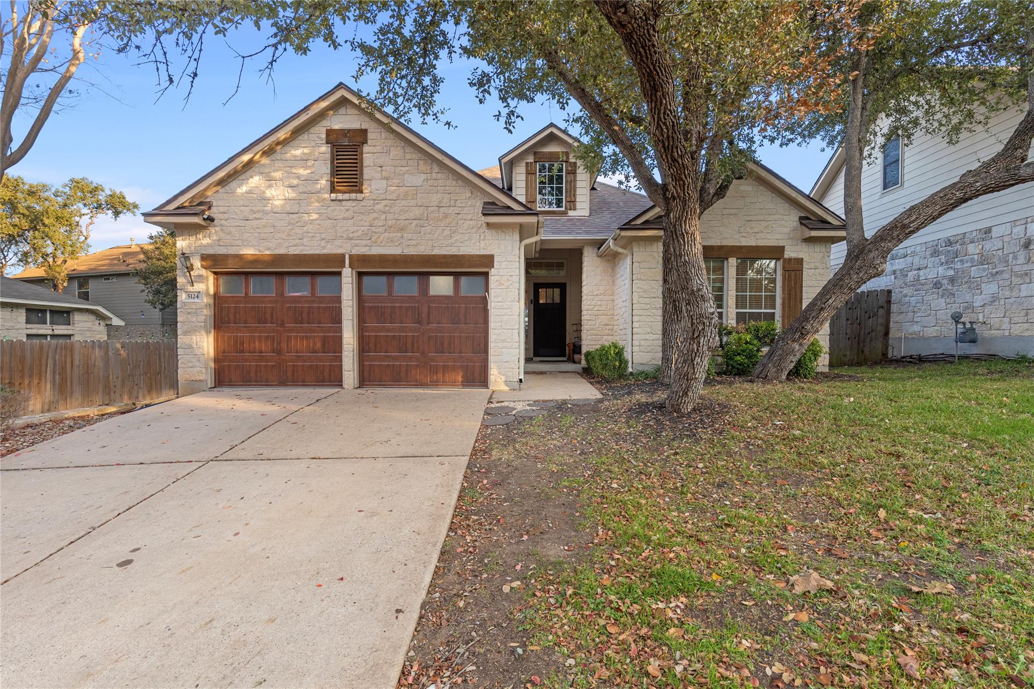 5124 Scottish Thistle Dr, Austin, TX 78739