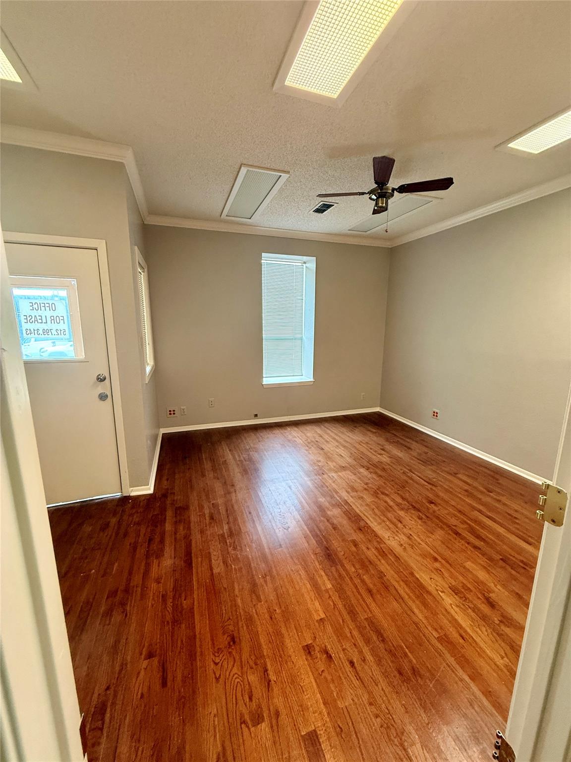 300 N US Highway 281 St, Marble Falls, TX 78654