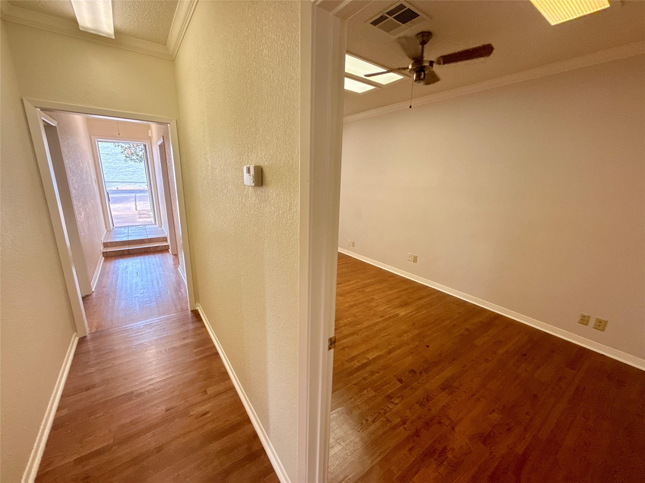 300 N US Highway 281 St, Marble Falls, TX 78654