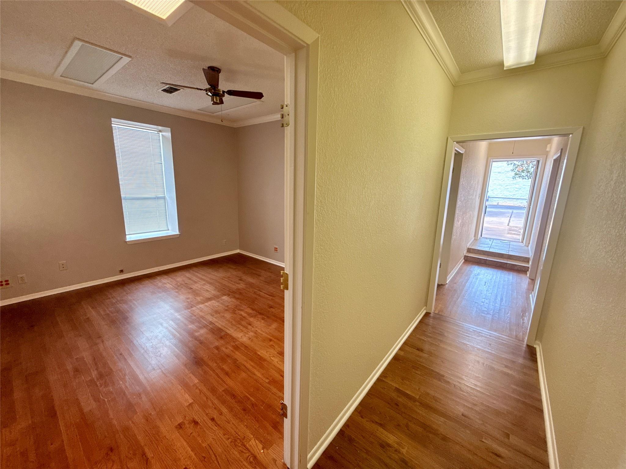 300 N US Highway 281 St, Marble Falls, TX 78654