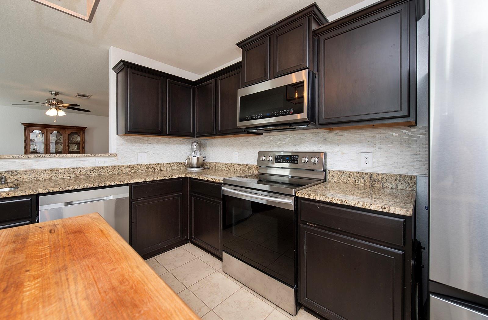 216 Millers Loop, Jarrell, TX 76537