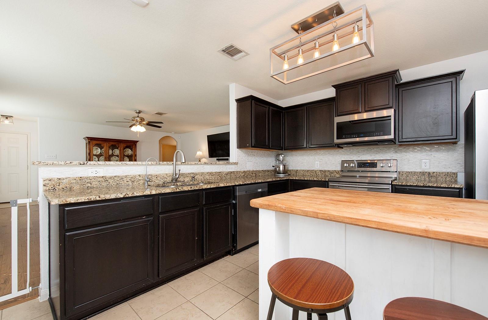 216 Millers Loop, Jarrell, TX 76537