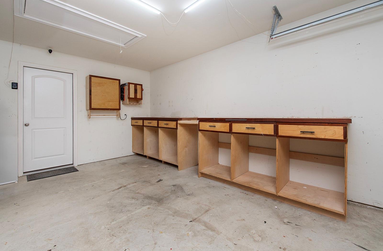 216 Millers Loop, Jarrell, TX 76537