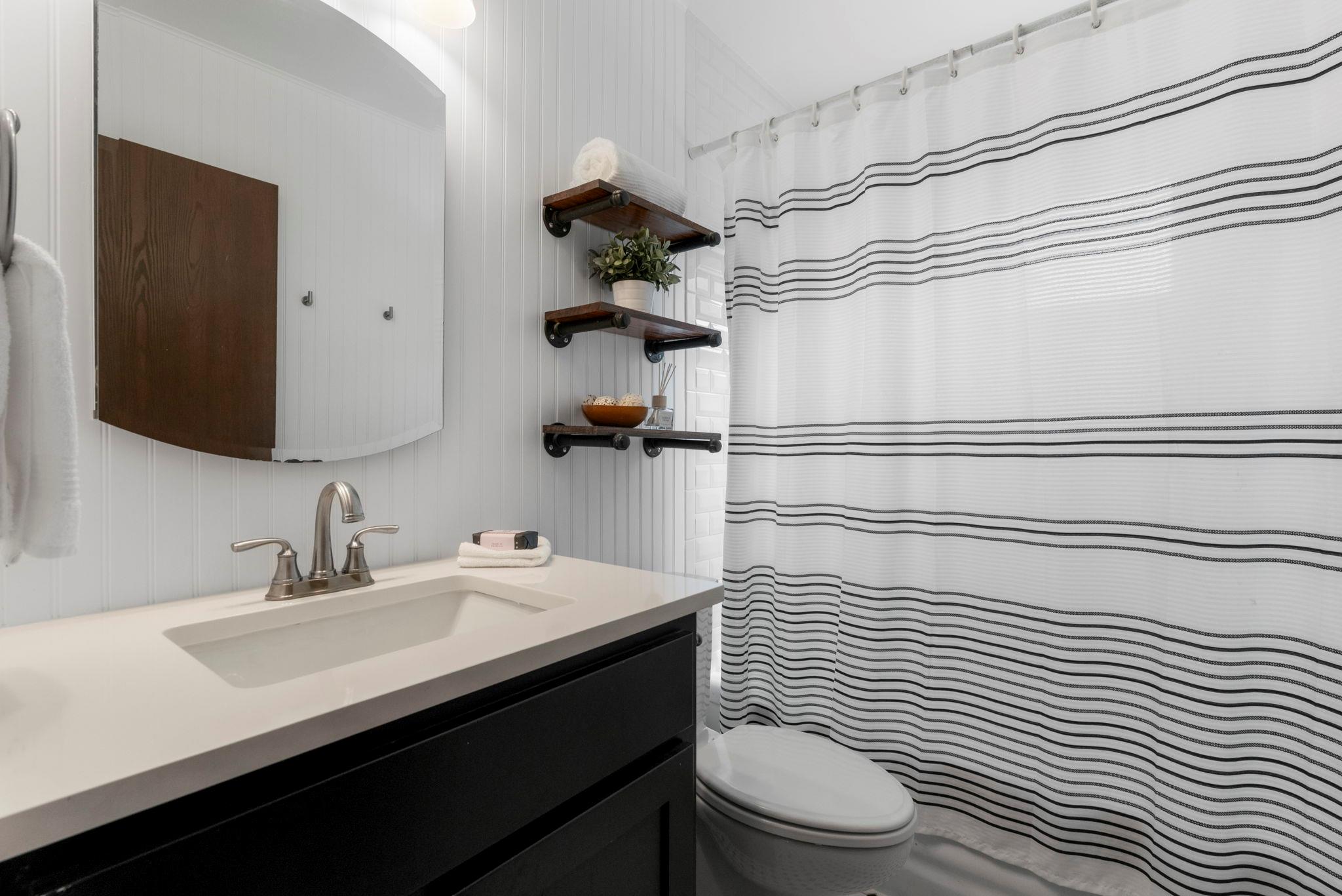 4503 Garnett St, Austin, TX 78745