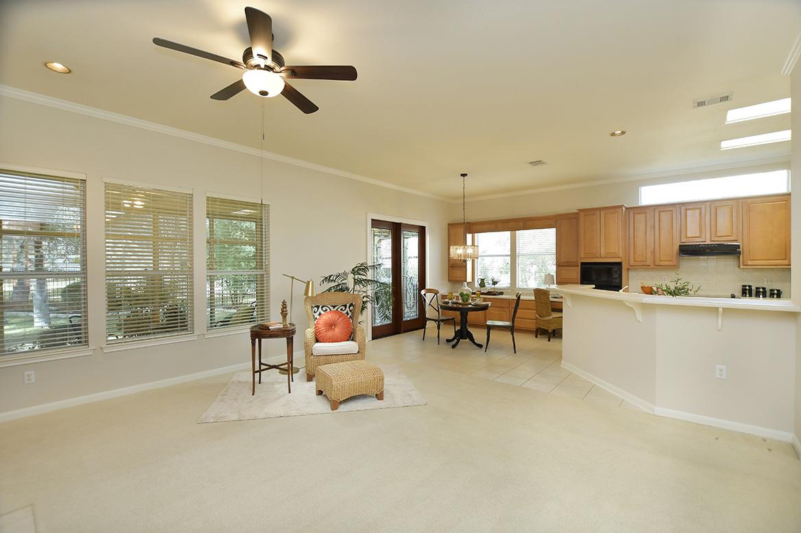 226 Whispering Wind Dr, Georgetown, TX 78633