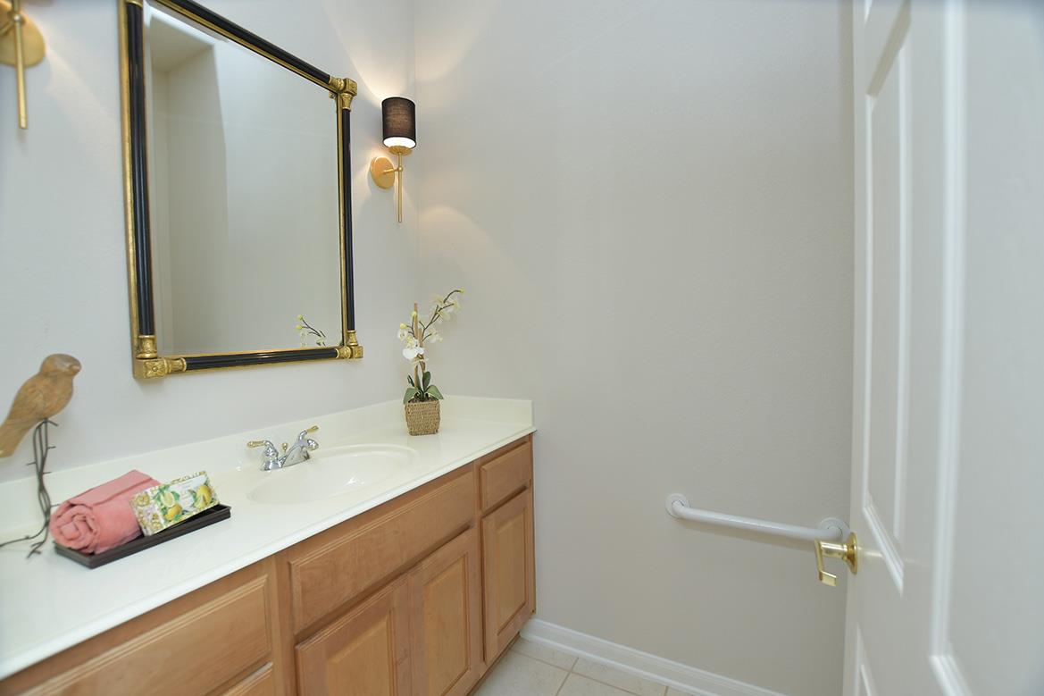 226 Whispering Wind Dr, Georgetown, TX 78633