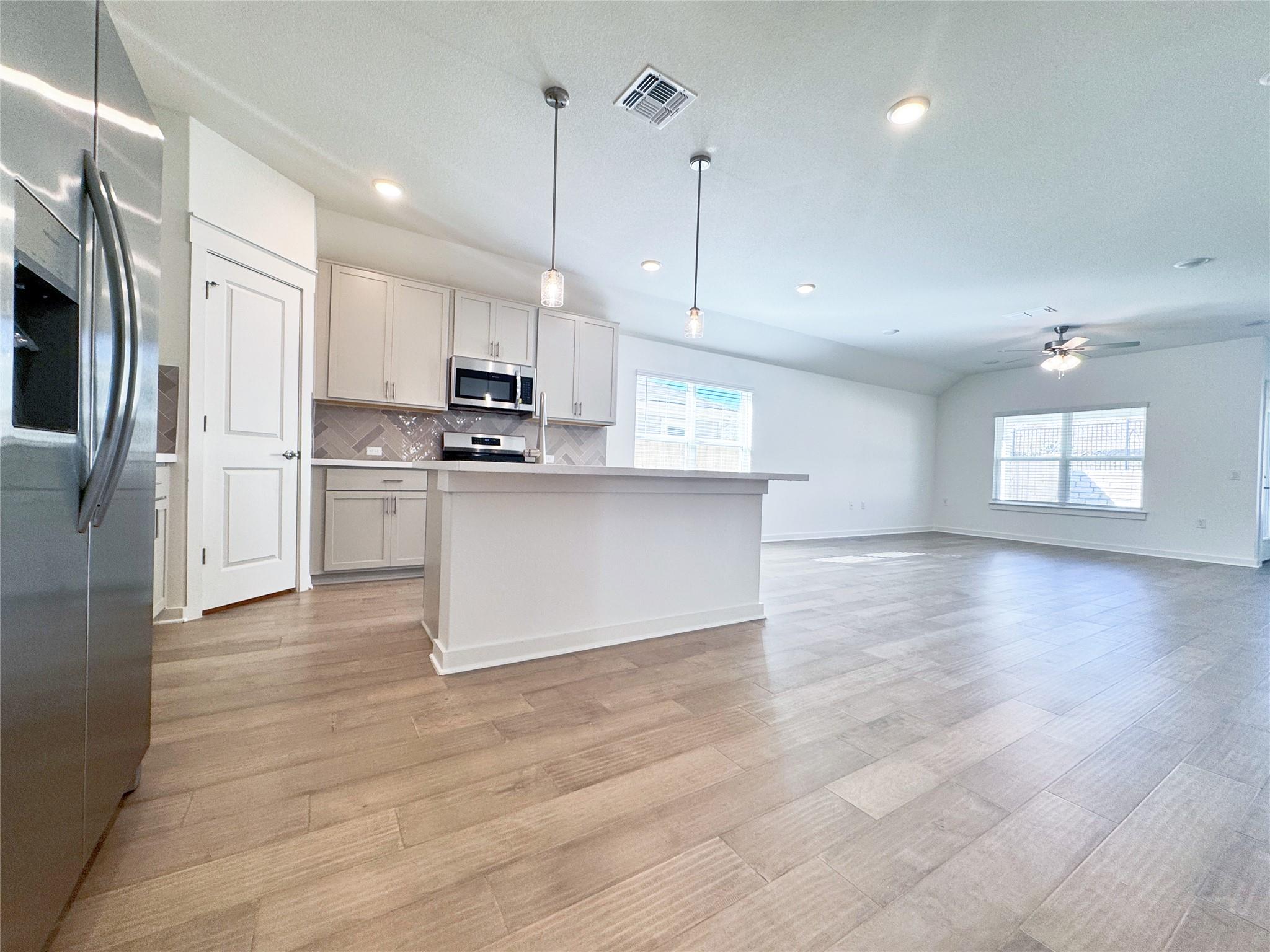 7604 Purple Drop Bnd, Del Valle, TX 78617