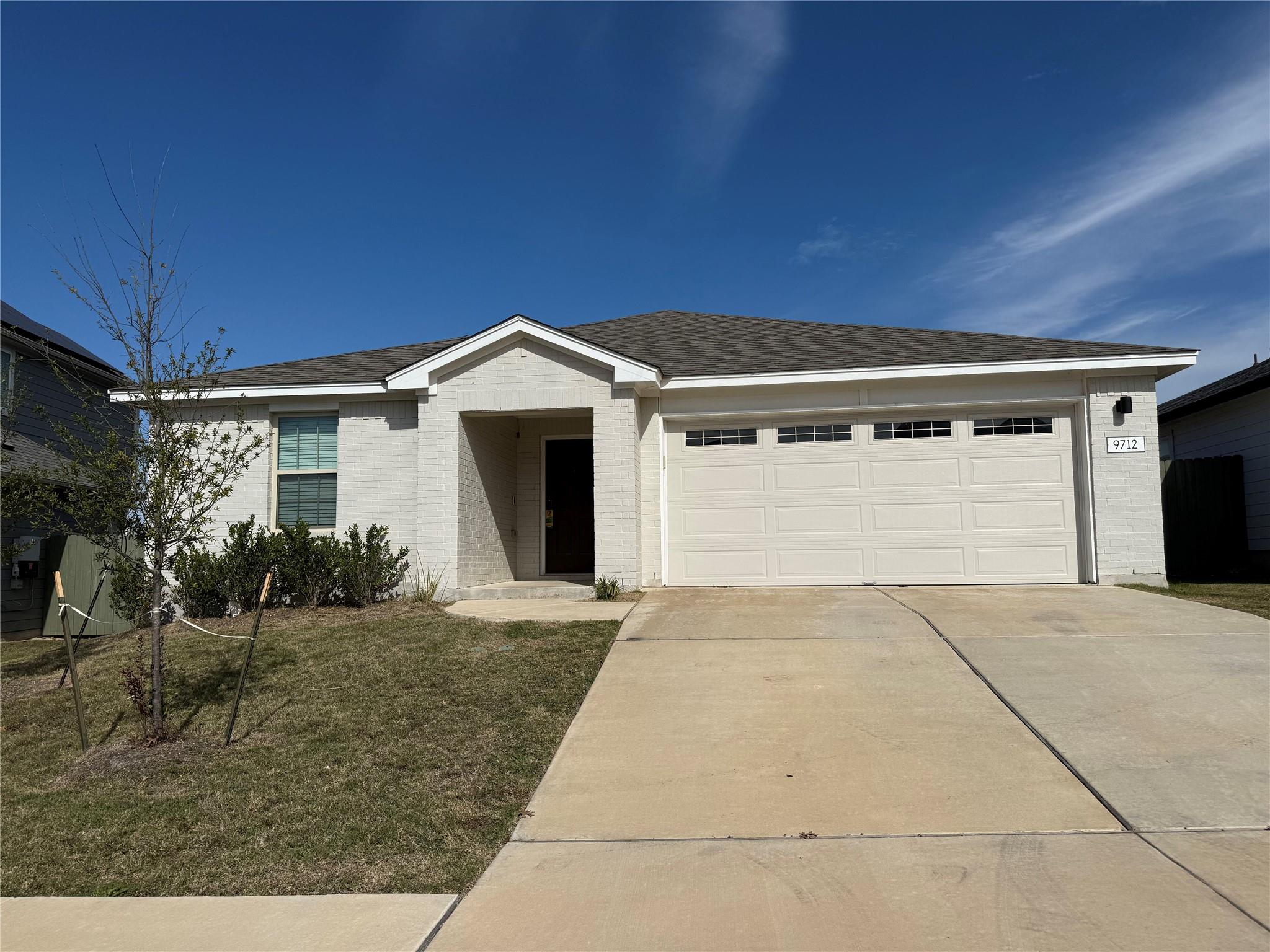 9712 Grapevine Leaf Dr, Manor, TX 78653