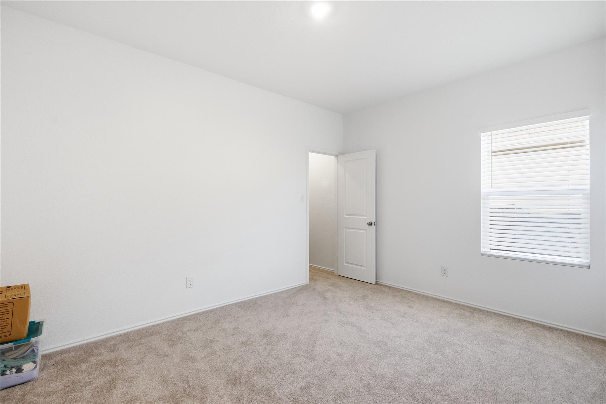 724 Rancho Del Cielo Loop, Jarrell, TX 76537