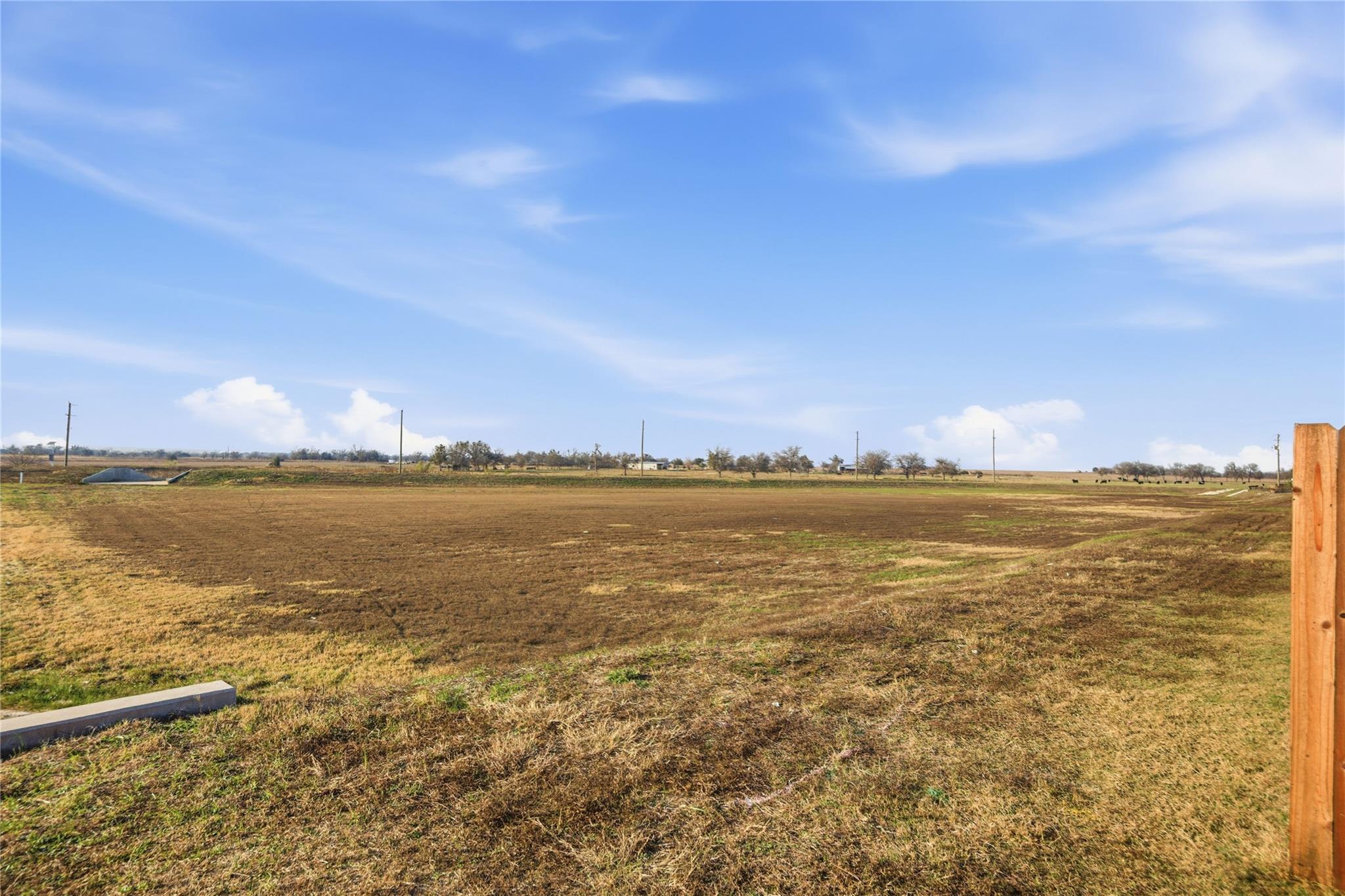 724 Rancho Del Cielo Loop, Jarrell, TX 76537