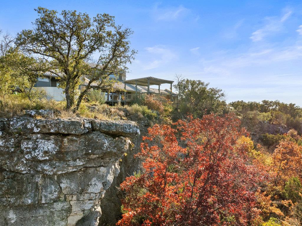 4200 Cypress Canyon Trl, Spicewood, TX 78669