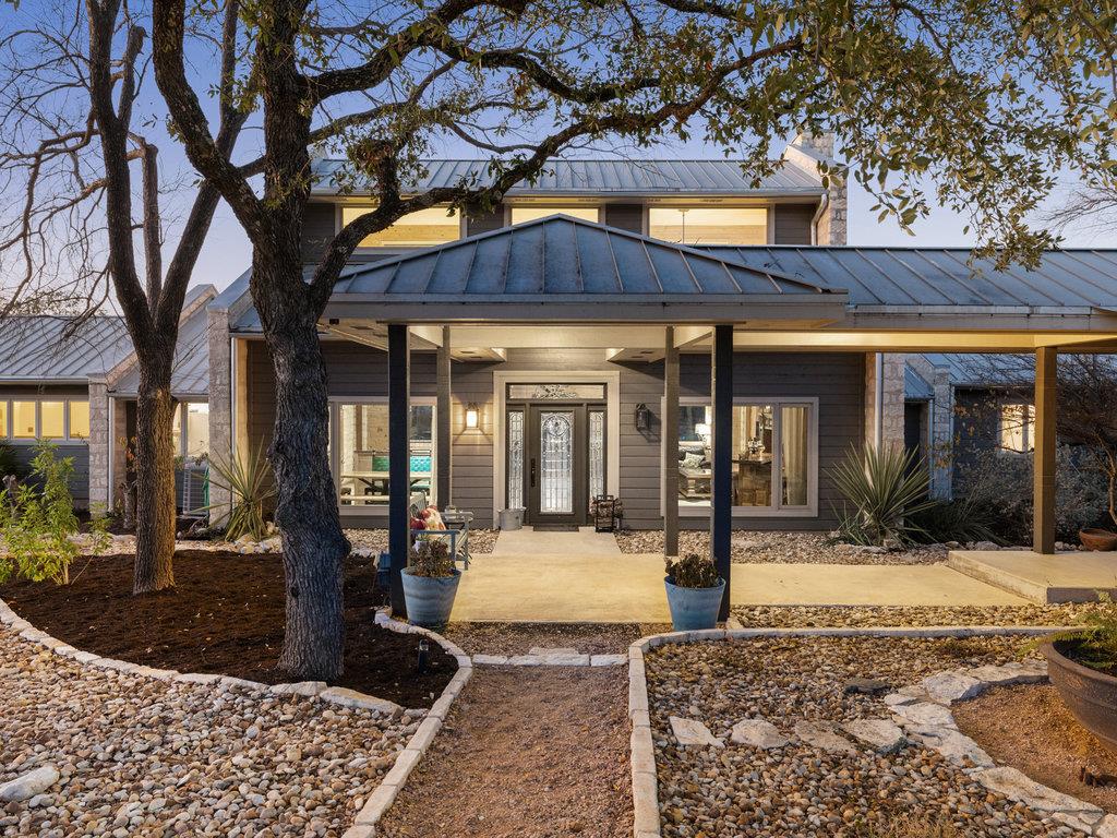 4200 Cypress Canyon Trl, Spicewood, TX 78669