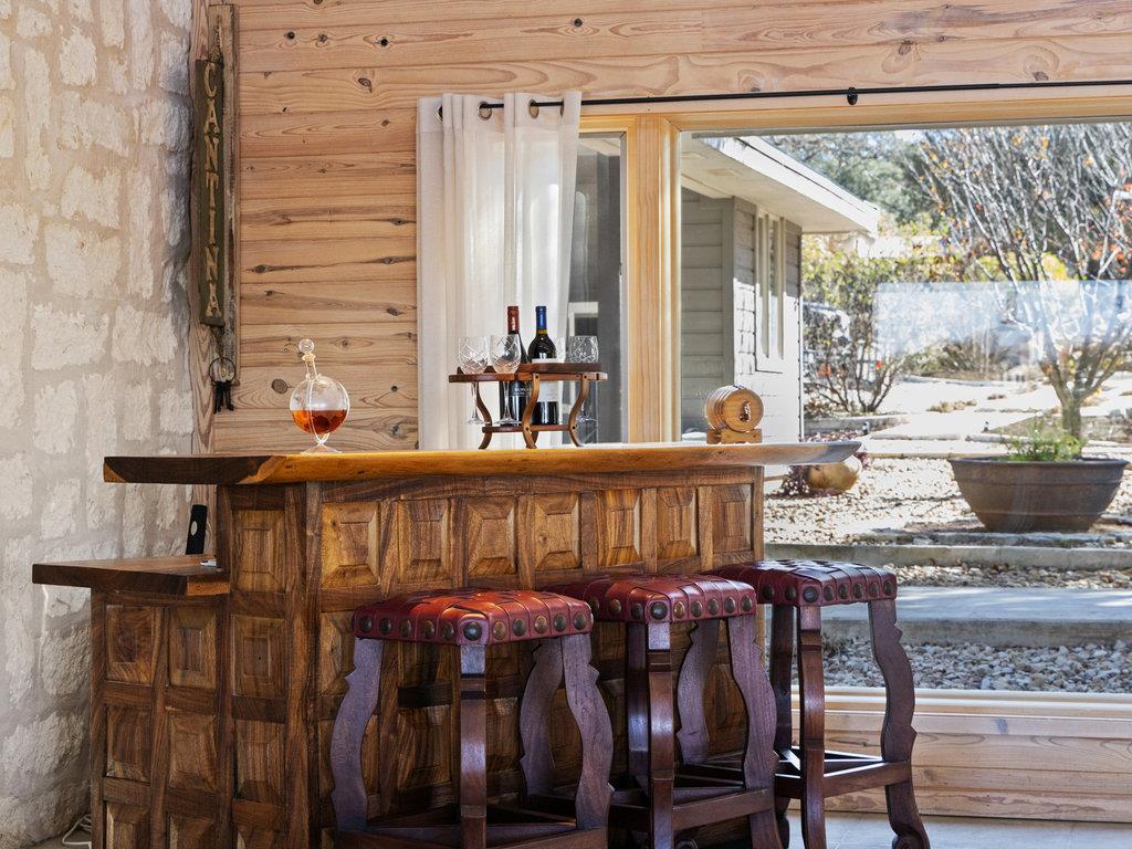 4200 Cypress Canyon Trl, Spicewood, TX 78669