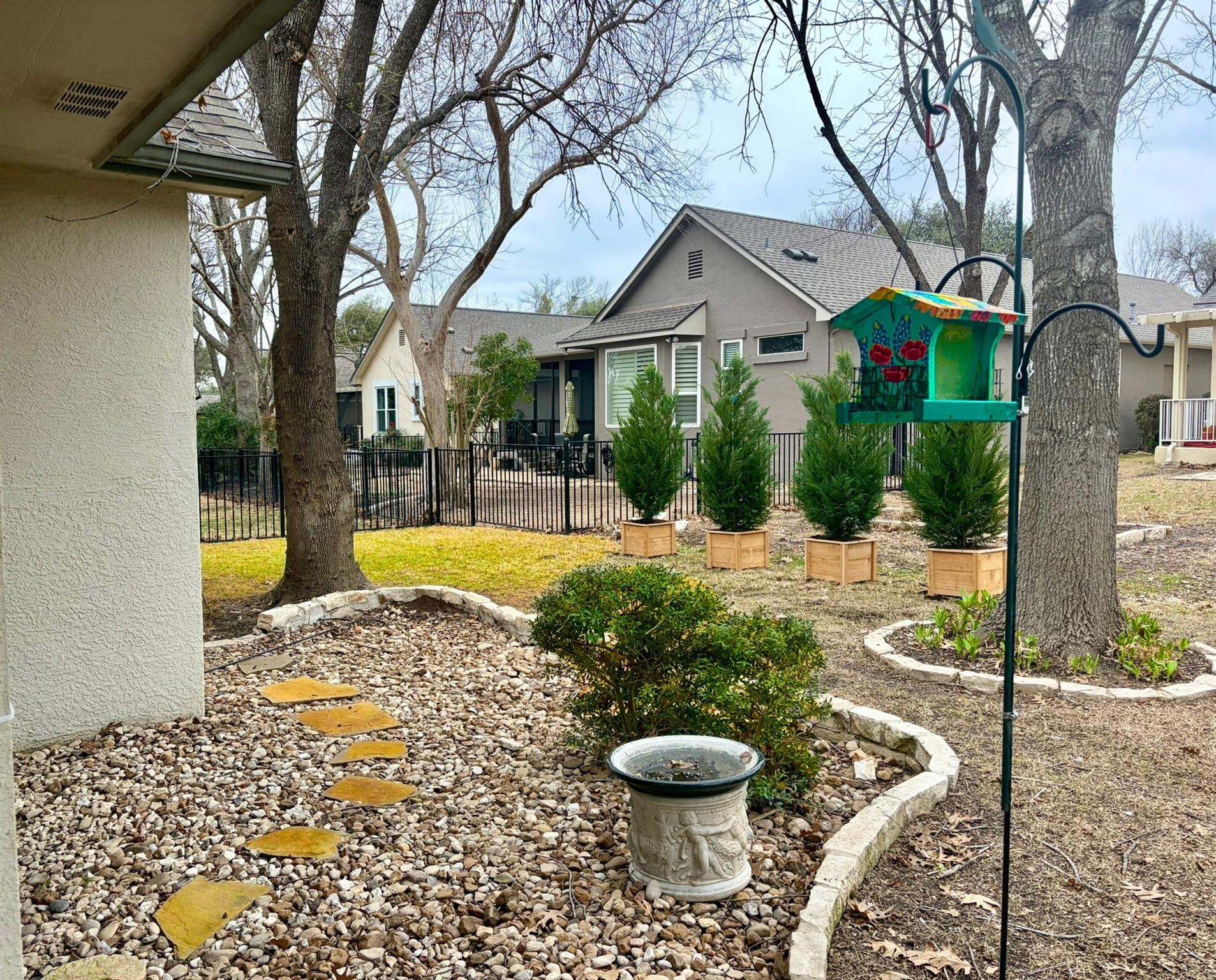 216 Whispering Wind Dr, Georgetown, TX 78633