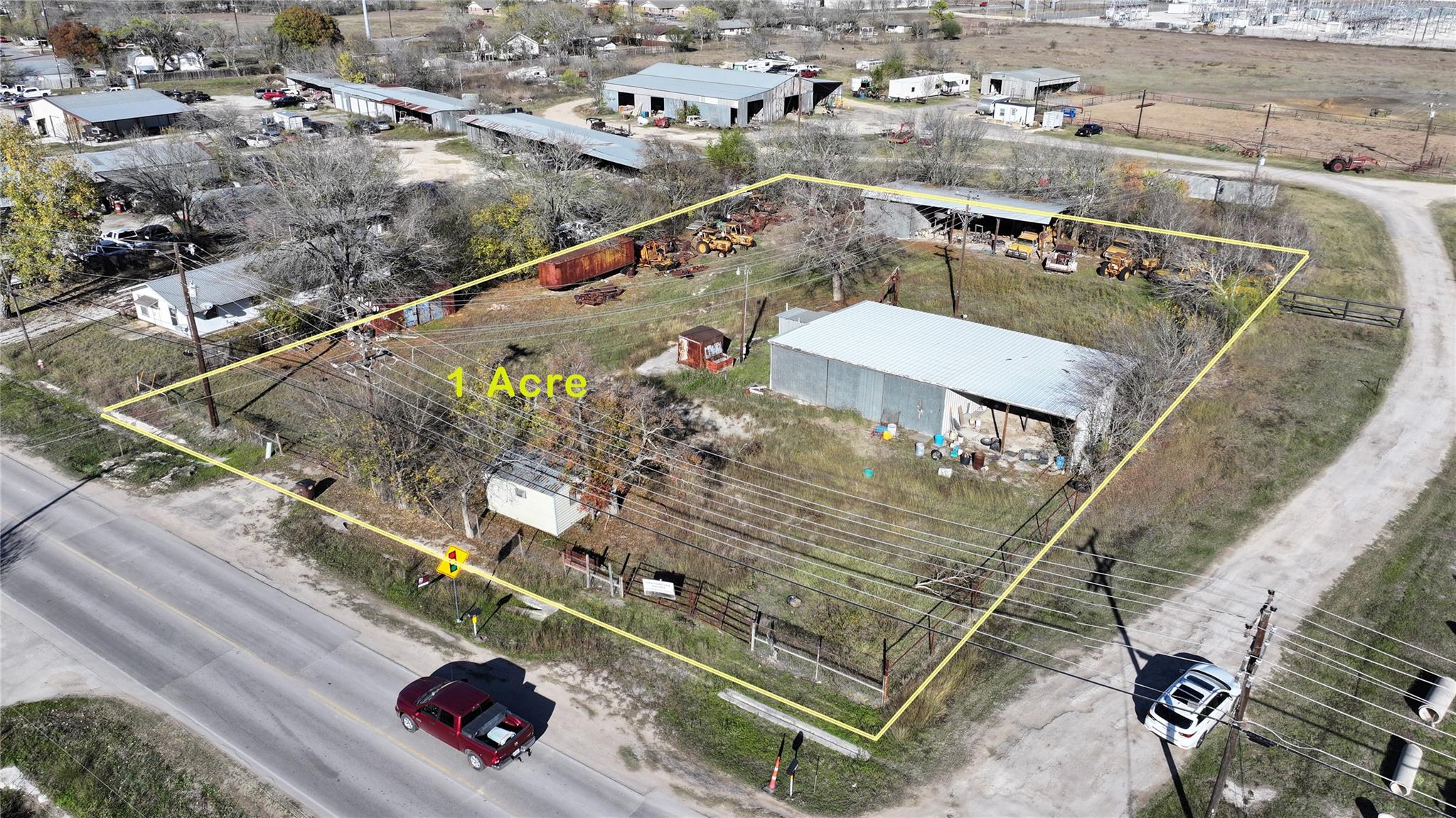 1406 S Commerce St, Lockhart, TX 78644