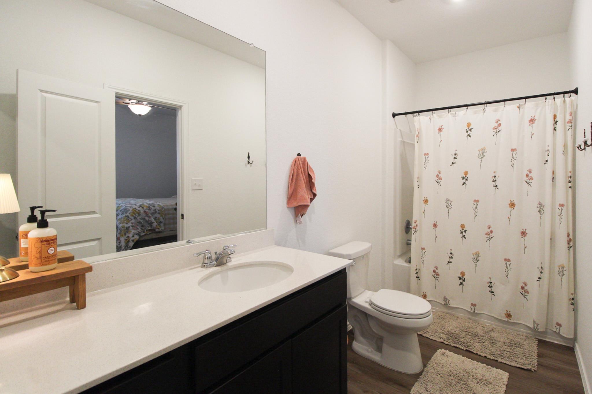 2307 Red Sky Dr, Lockhart, TX 78644