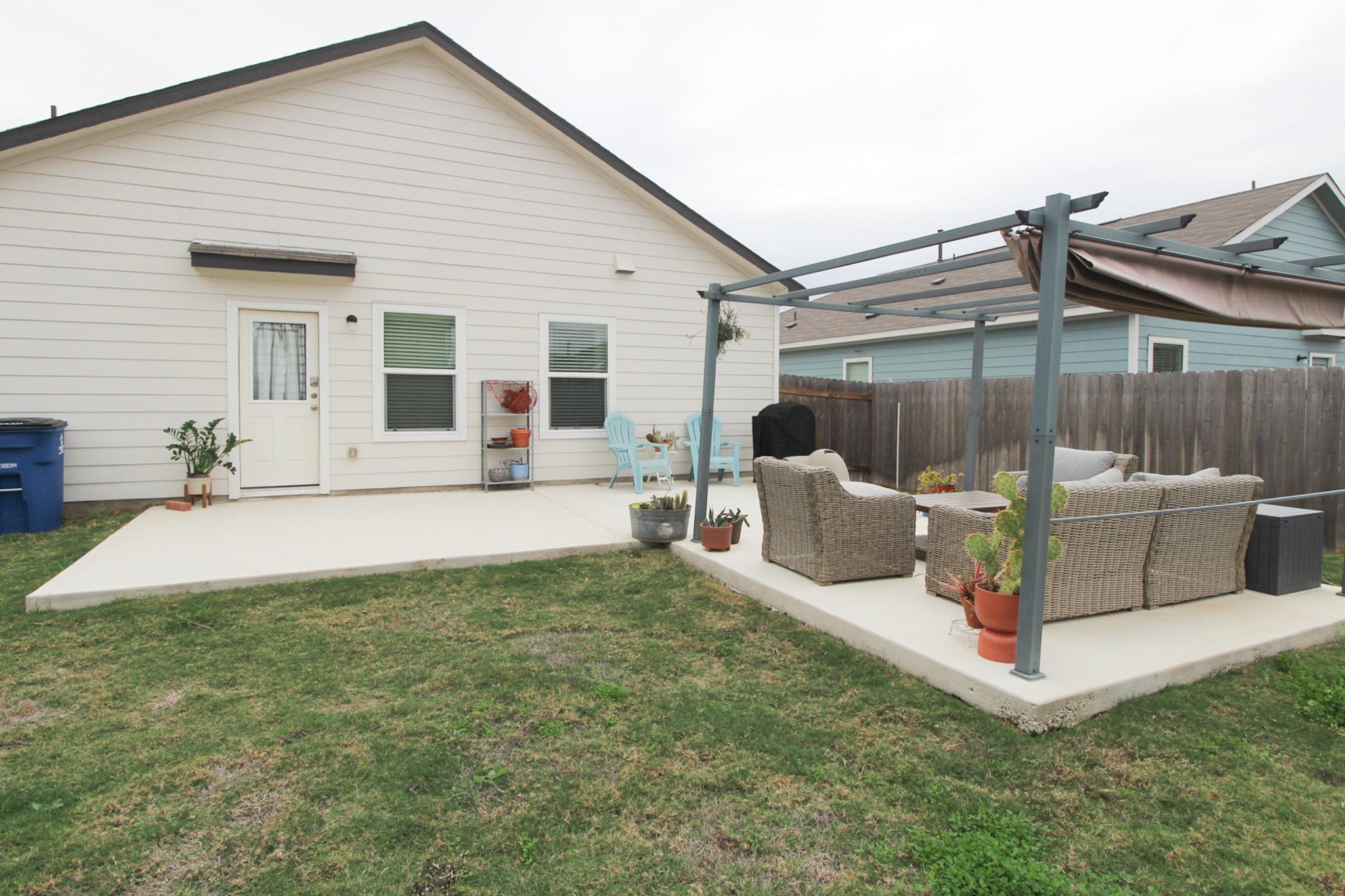 2307 Red Sky Dr, Lockhart, TX 78644