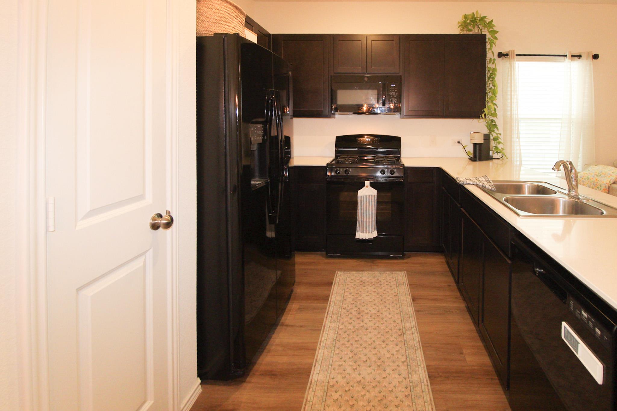 2307 Red Sky Dr, Lockhart, TX 78644