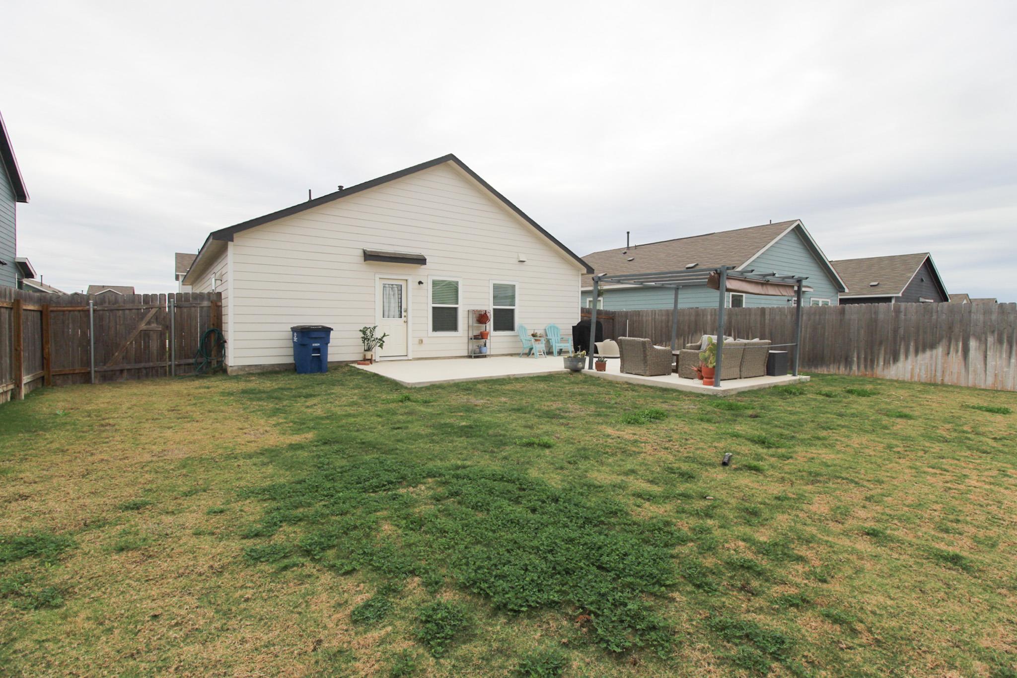 2307 Red Sky Dr, Lockhart, TX 78644