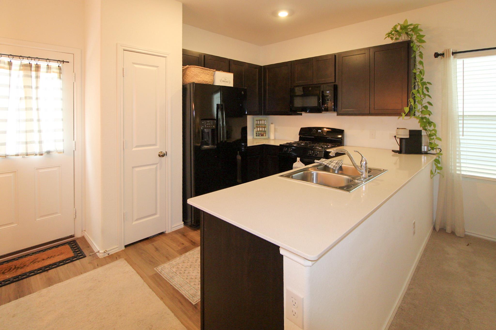 2307 Red Sky Dr, Lockhart, TX 78644