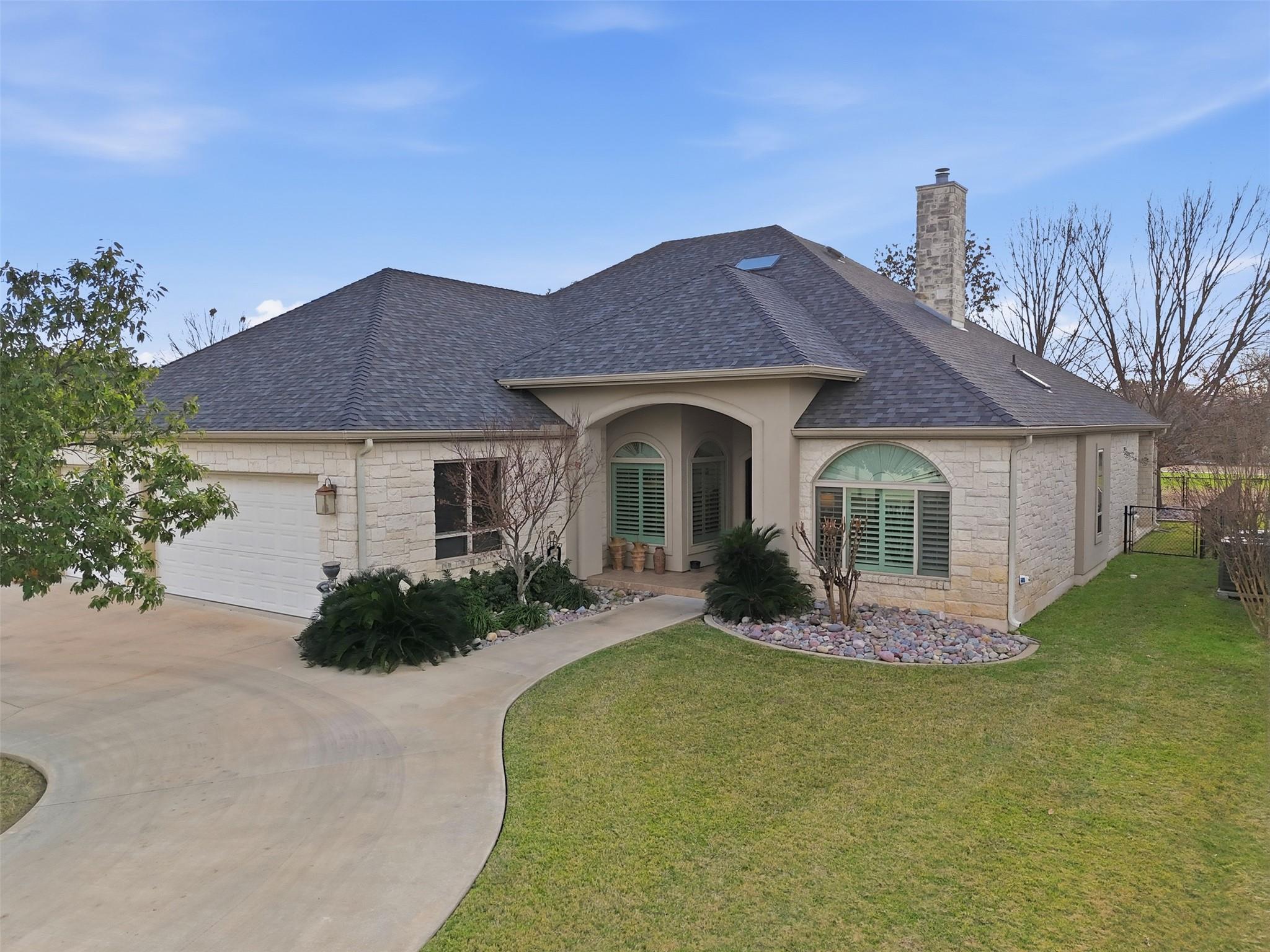 425 Saint Andrews St, Marble Falls, TX 78654