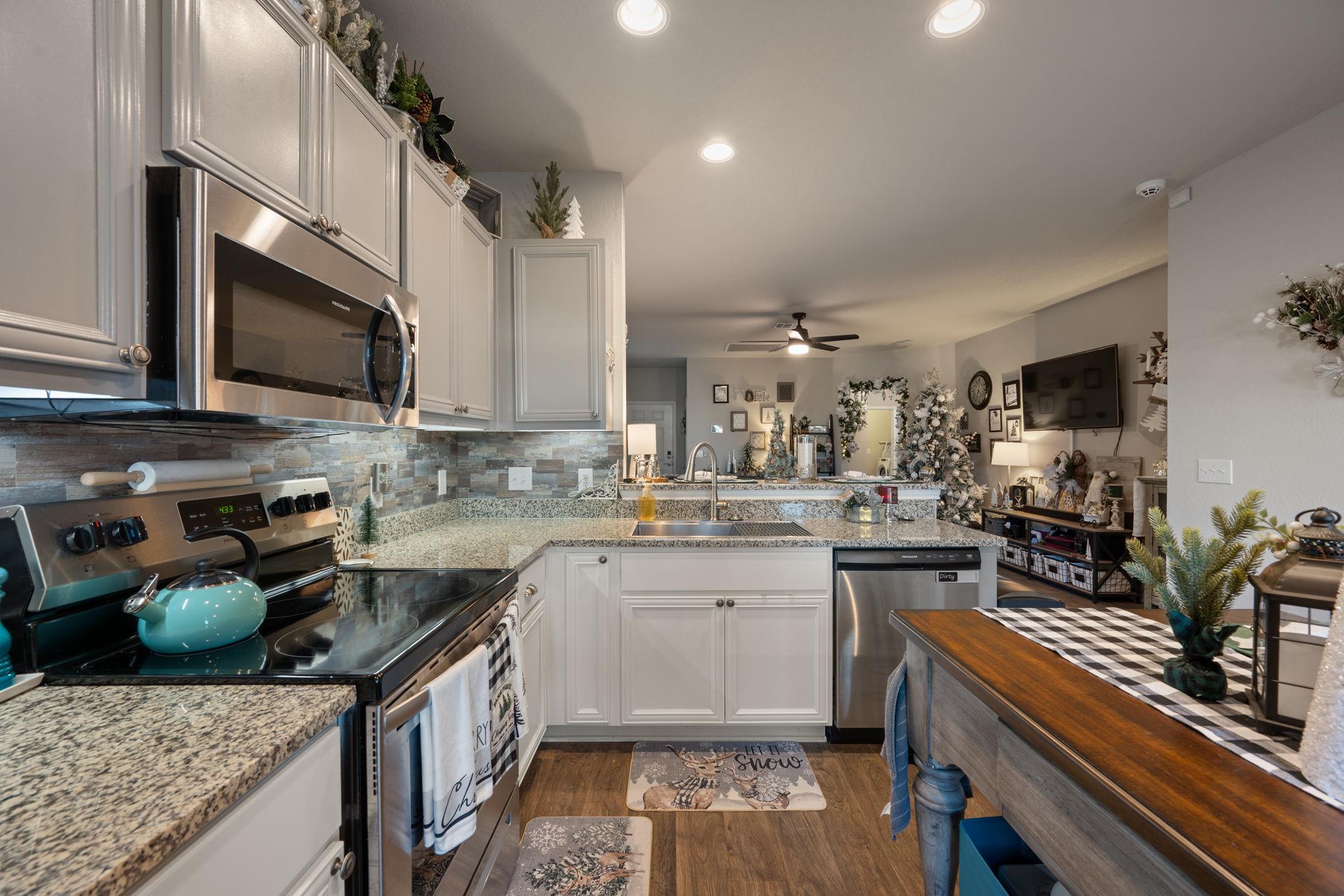 117 Presidential Path, Liberty Hill, TX 78642