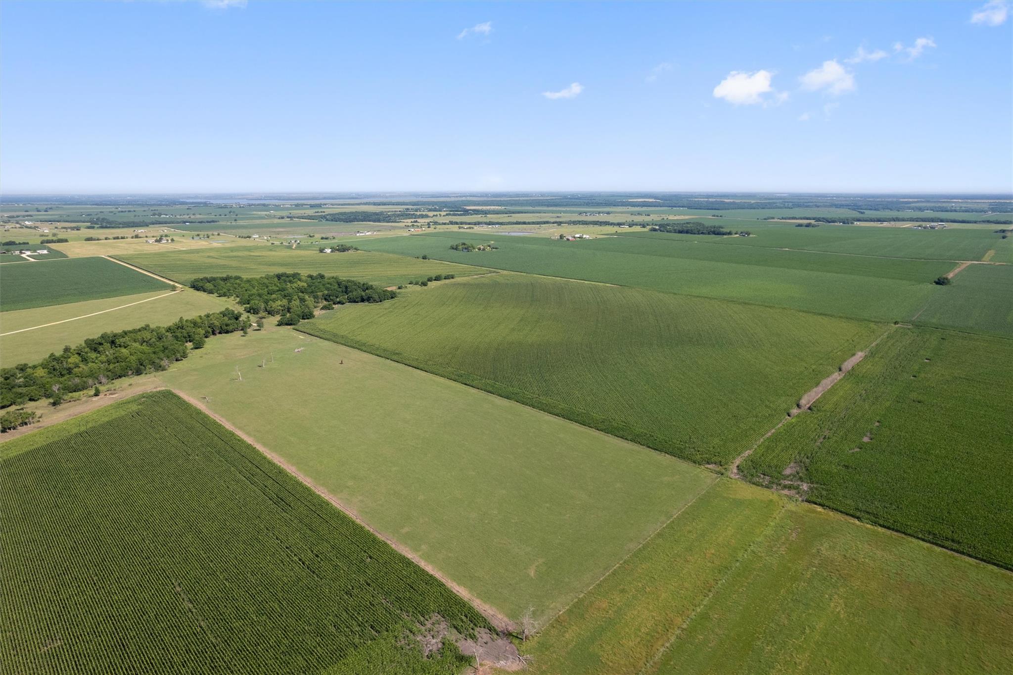 1701 County Road 424, Taylor, TX 76574