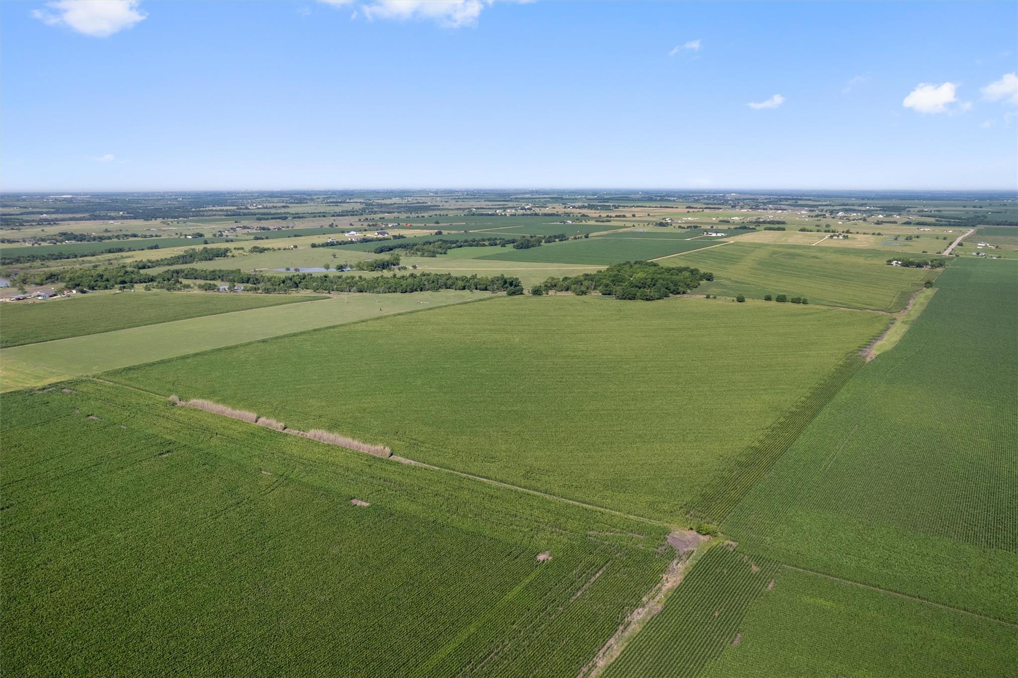 1701 County Road 424, Taylor, TX 76574