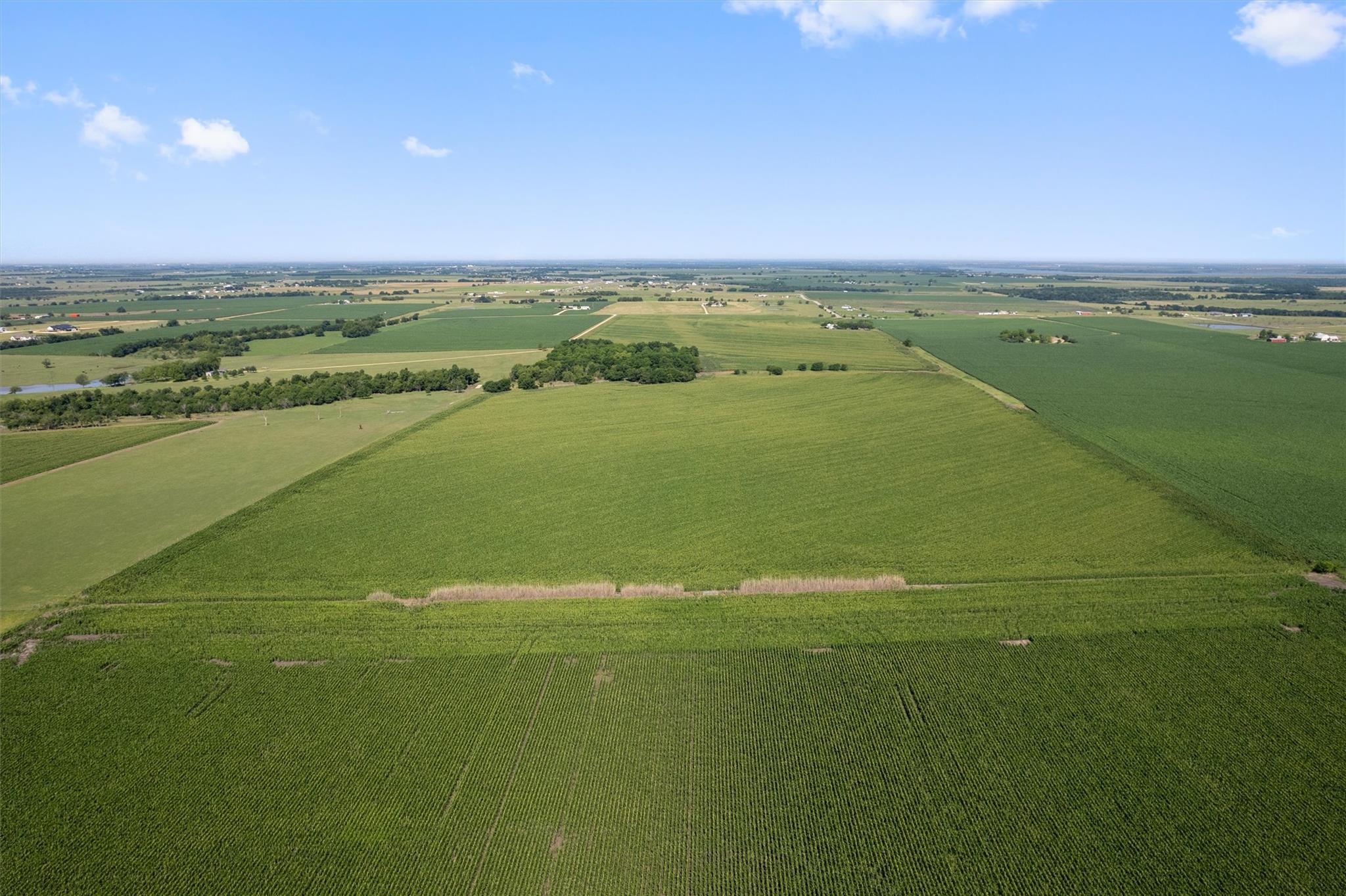 1701 County Road 424, Taylor, TX 76574