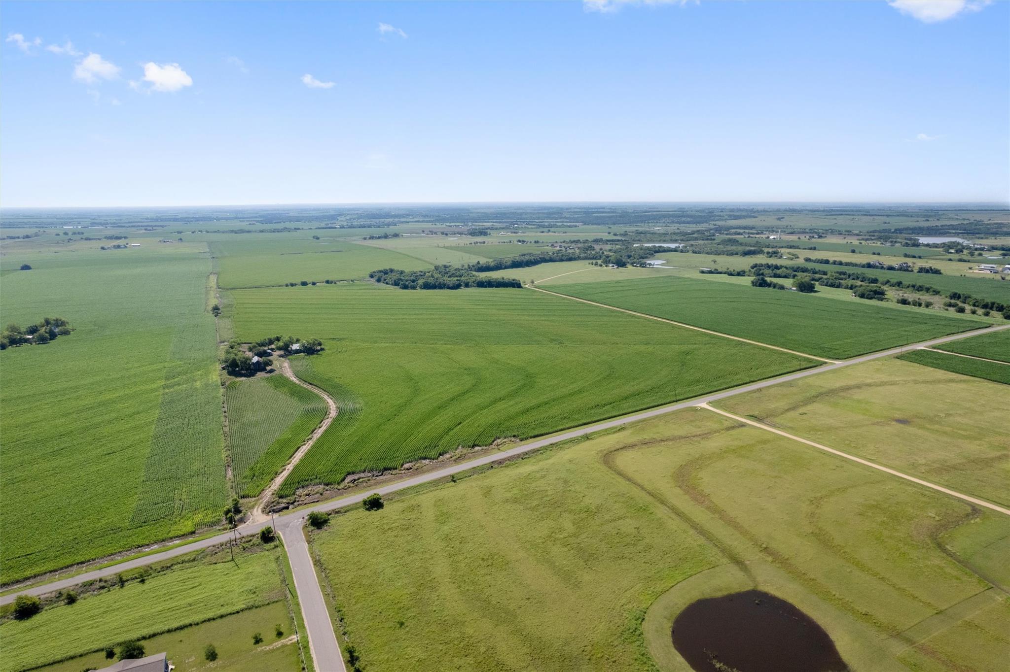 1701 County Road 424, Taylor, TX 76574