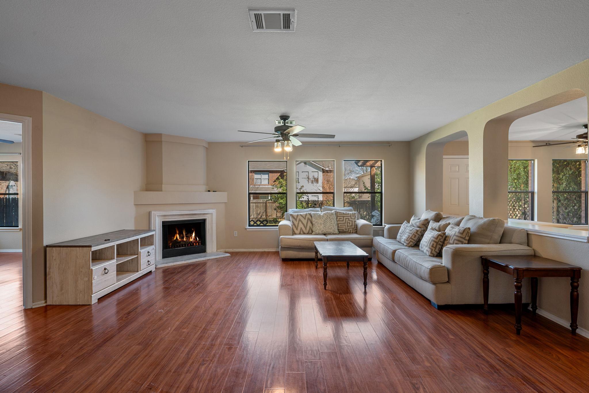 1506 Somerset Canyon Ln, Cedar Park, TX 78613